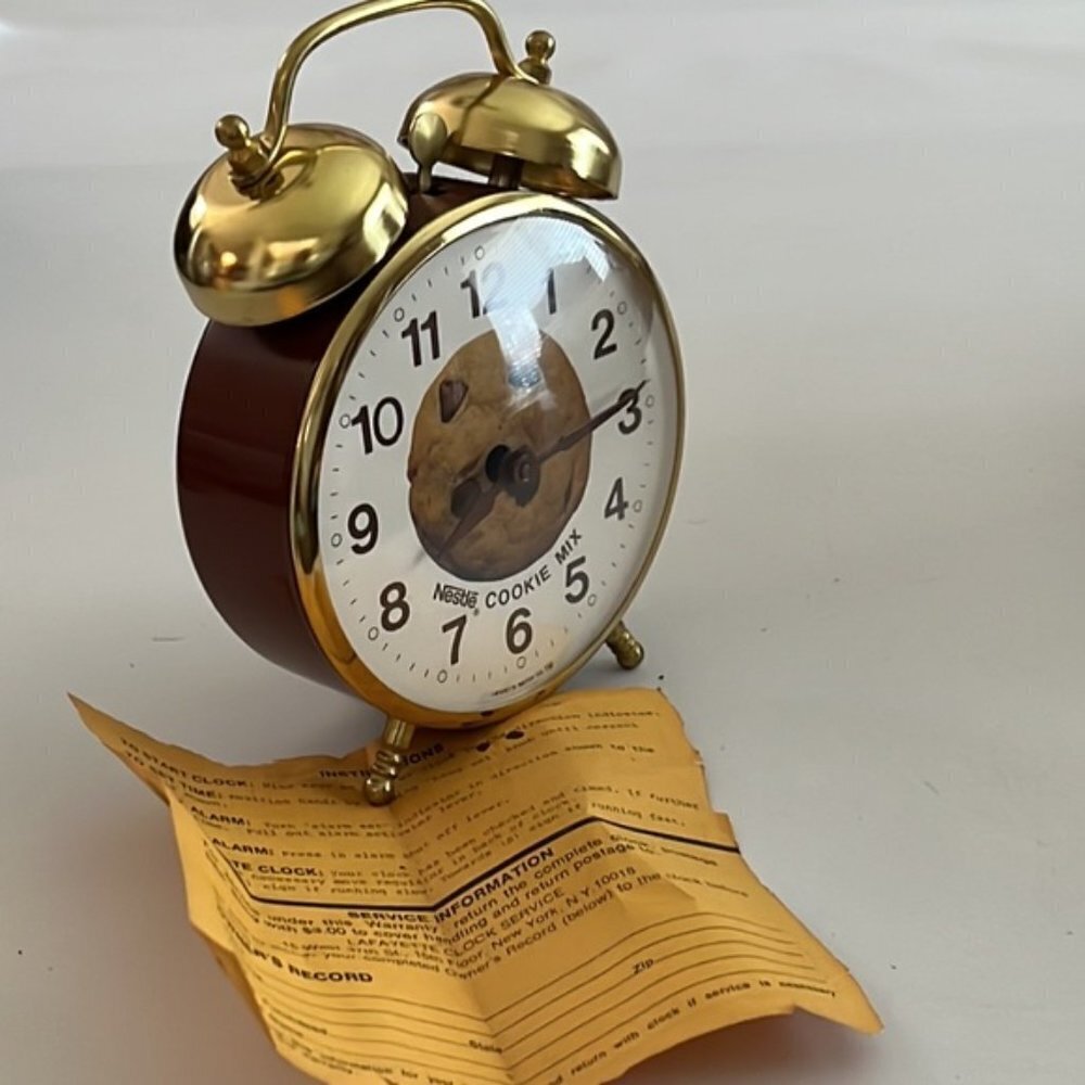 Clocks by Lafayette Nestle Cookie Mix Alarm Clock Vintage Collectible Works - Picture 4 of 7